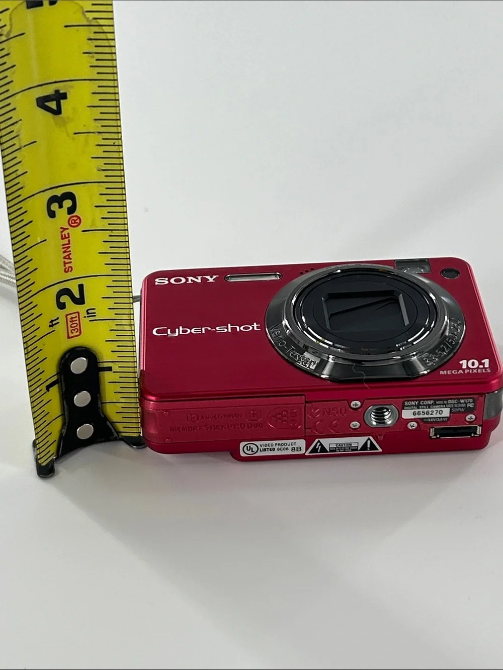 Sony Cyber-shot Carl Zeiss DSC-W170 Digital Camera 10.1 Red Super SteadyShot 1